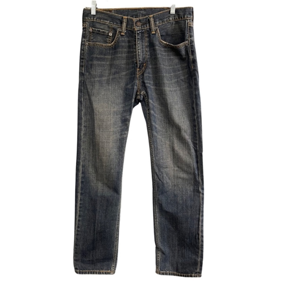 Levi’s 505 Mens dark wash jeans size 31 X 32. 5 pocket with waist whiskering.
